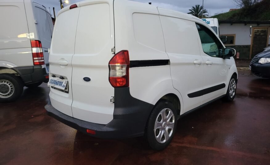 FORD transit courier