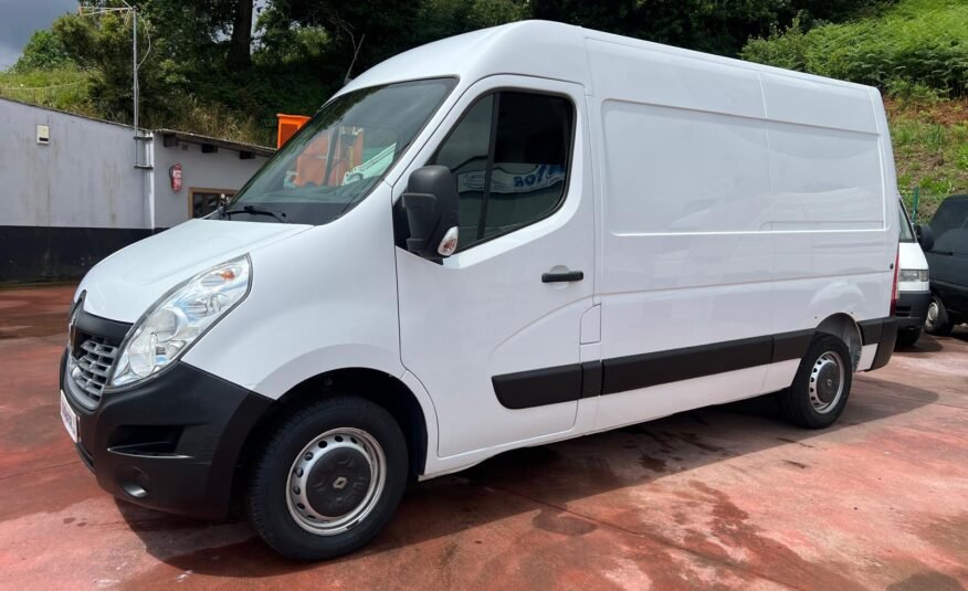 RENAULT Master